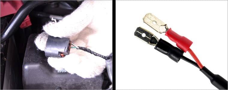 車輛側コネクタ―、LED側の端子の写真