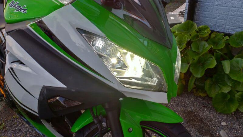 Ninja250のヘッドライトをカスタム-バイク専用LEDヘッドライト取付け